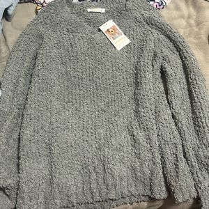 long sleeve fuzzy shirt